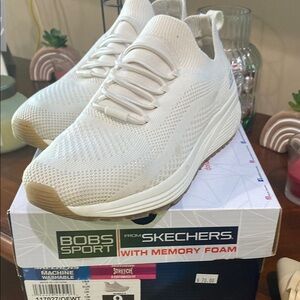Skechers White Sneakers Knit Mesh Athletic Design
